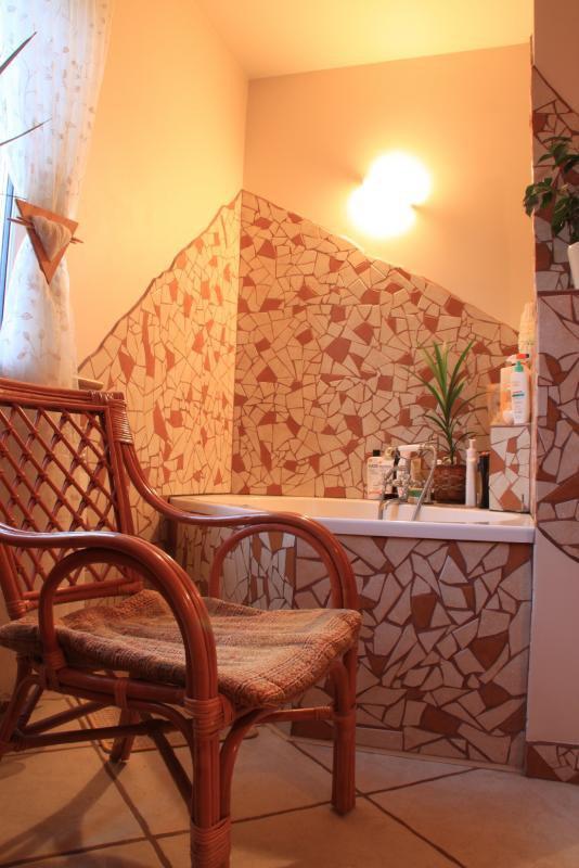 Pokój kąpielowy z kominkiem., zdjęcie 31