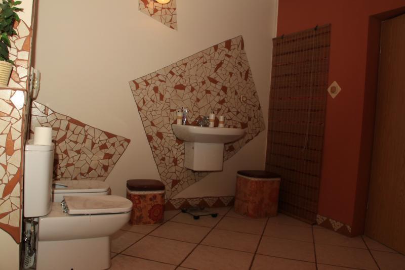 Pokój kąpielowy z kominkiem., zdjęcie 15