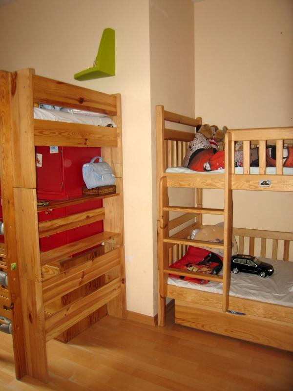 Sypialnia Antosia, Stasia i Jasia, zdjęcie 3