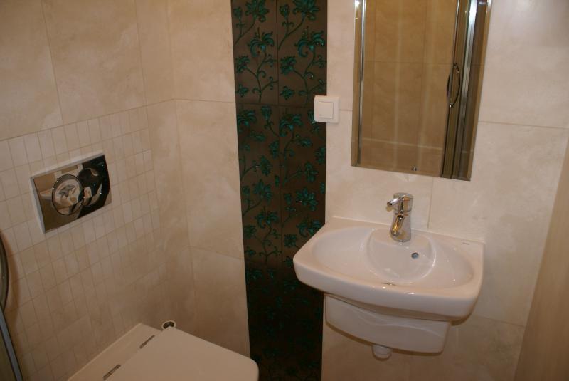 MAŁA ŁAZIENKA, zdjęcie 7