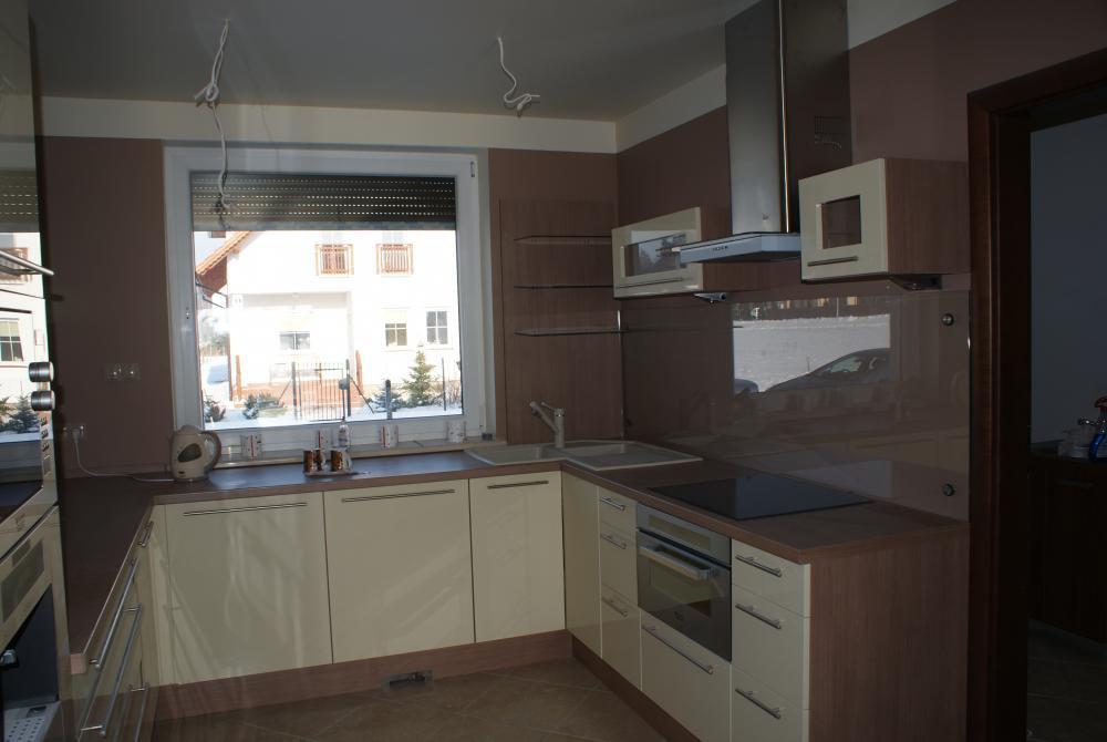 lakier w kuchni, zdjęcie 1