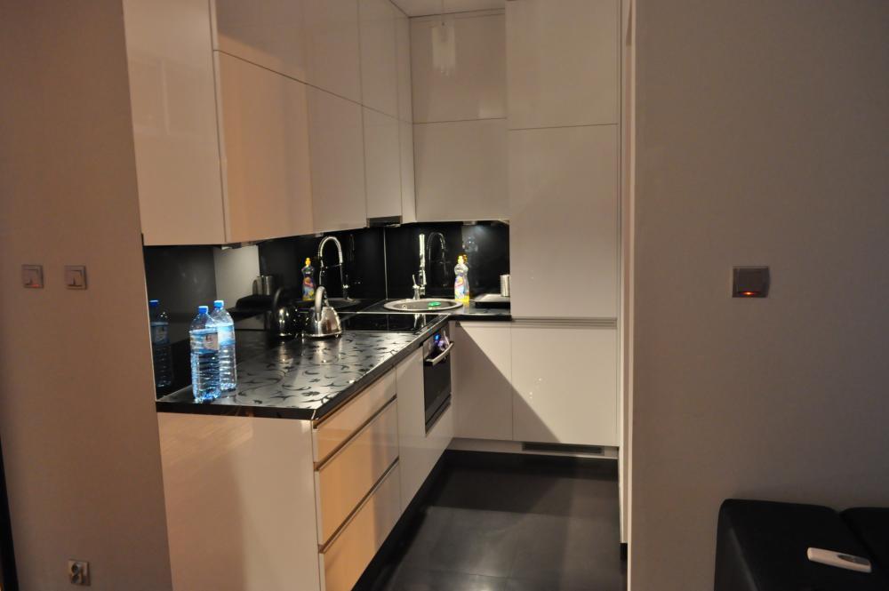 kuchnia bialo czarna, zdjęcie 3