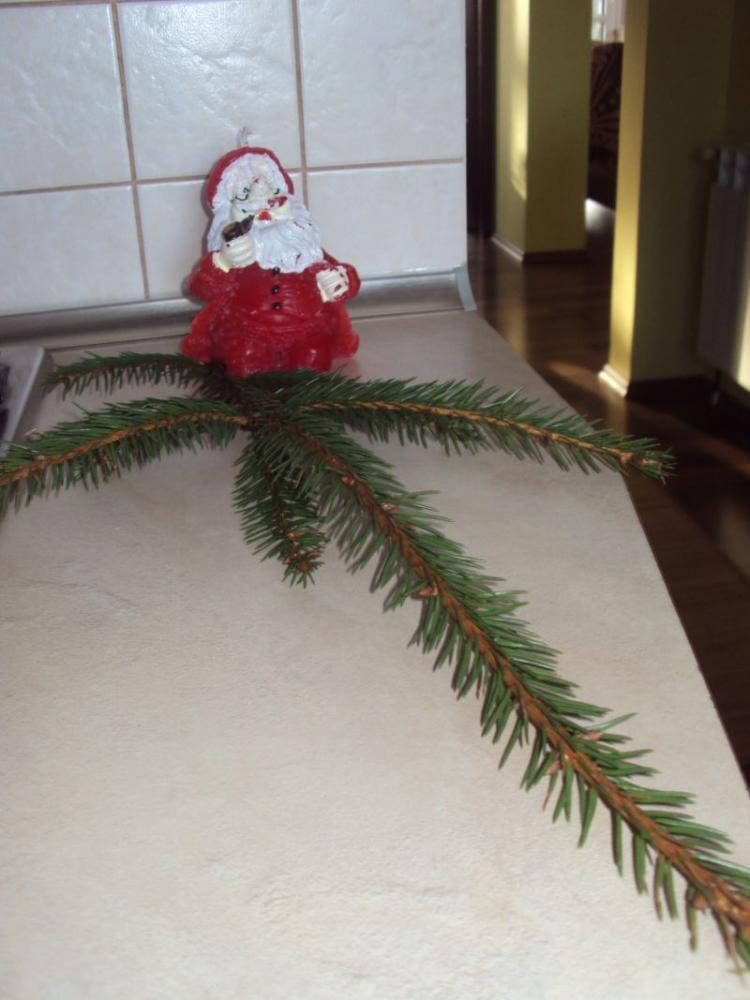 Własnoręczna zrobiona choinka., zdjęcie 3