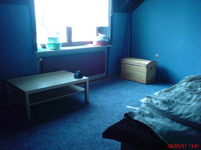 skromna sypialnia, zdjęcie 3