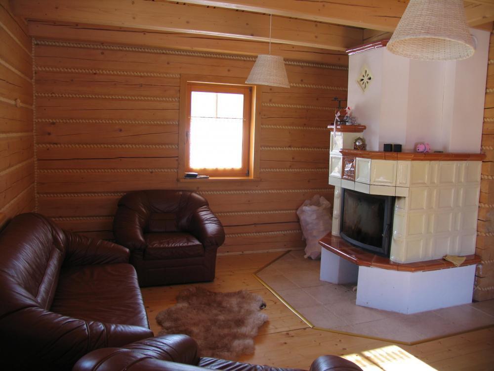 salon w chacie na śliwkówce, zdjęcie 5