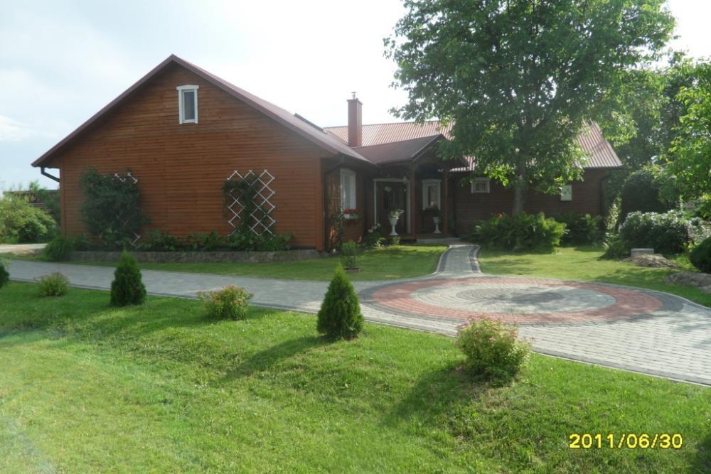 Duży ogród z domem drewnianym, zdjęcie 5