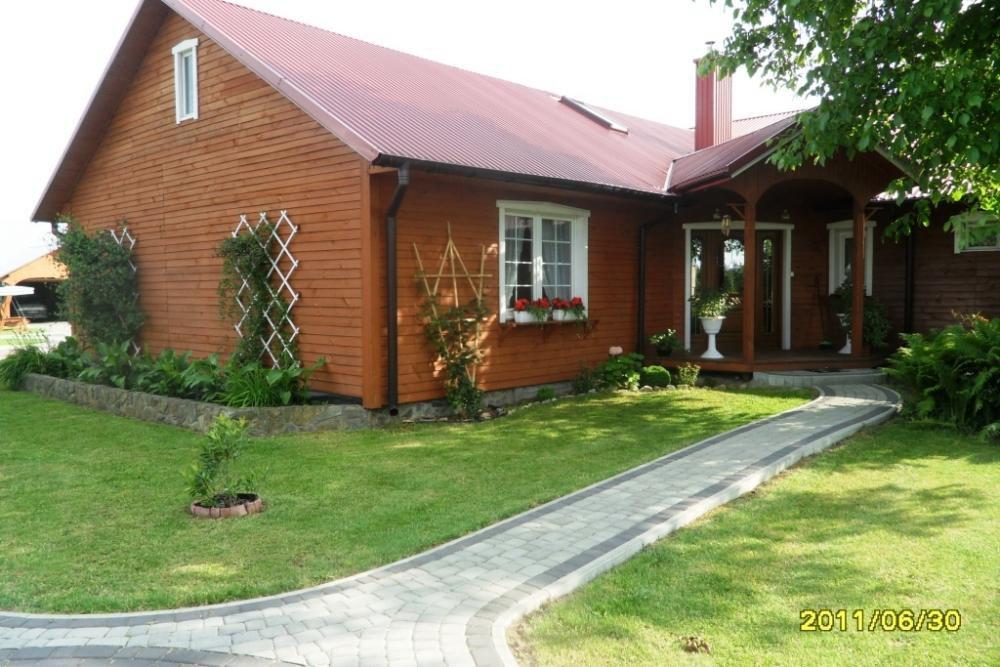 Duży ogród z domem drewnianym, zdjęcie 11