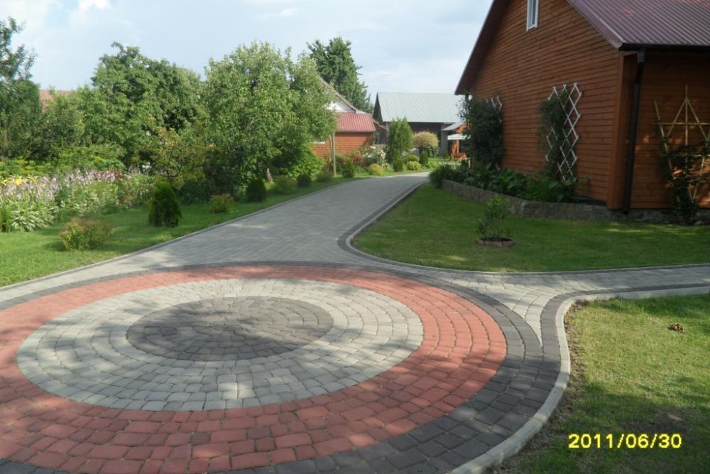 Duży ogród z domem drewnianym, zdjęcie 2