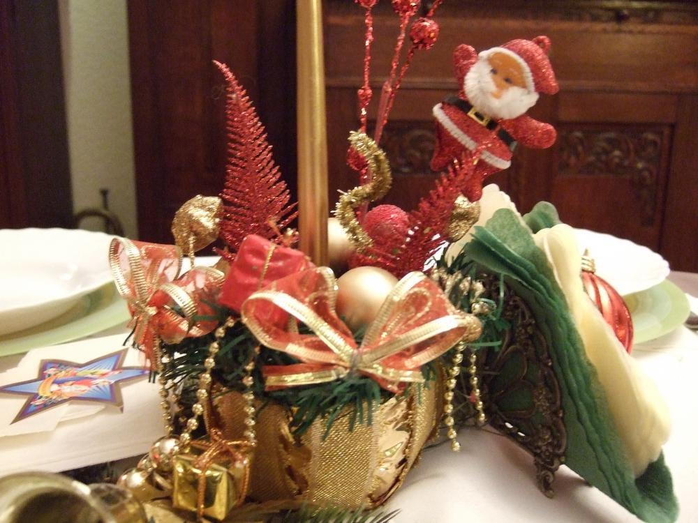 Świątecznie nakryty stół, zdjęcie 1