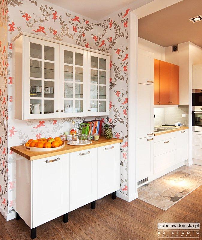 JADALNIA Z KREDENSEM, zdjęcie 1