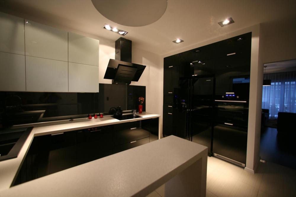 Biało-czarna elegancja, zdjęcie 1