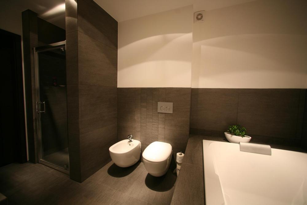 Nieduży salon kąpielowy, zdjęcie 17