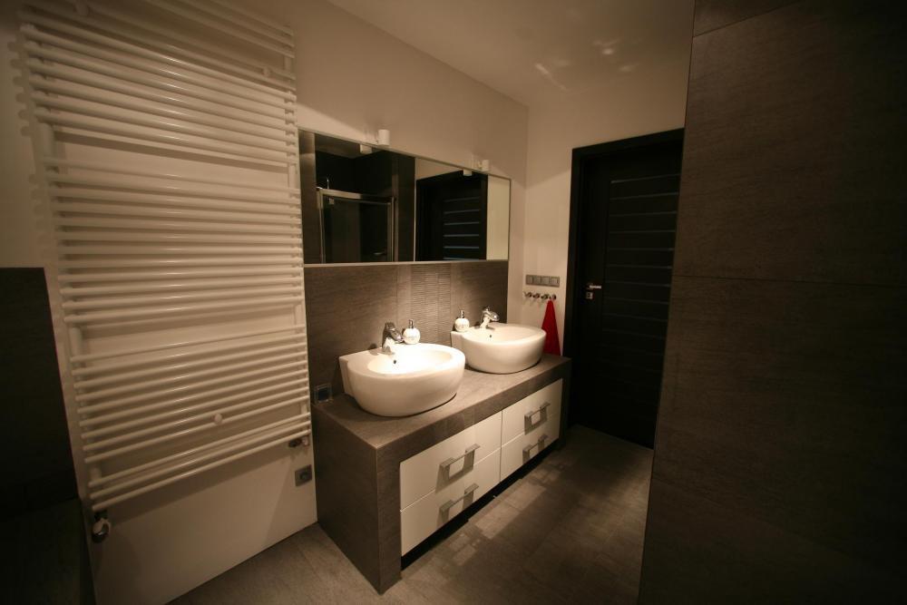 Nieduży salon kąpielowy, zdjęcie 14