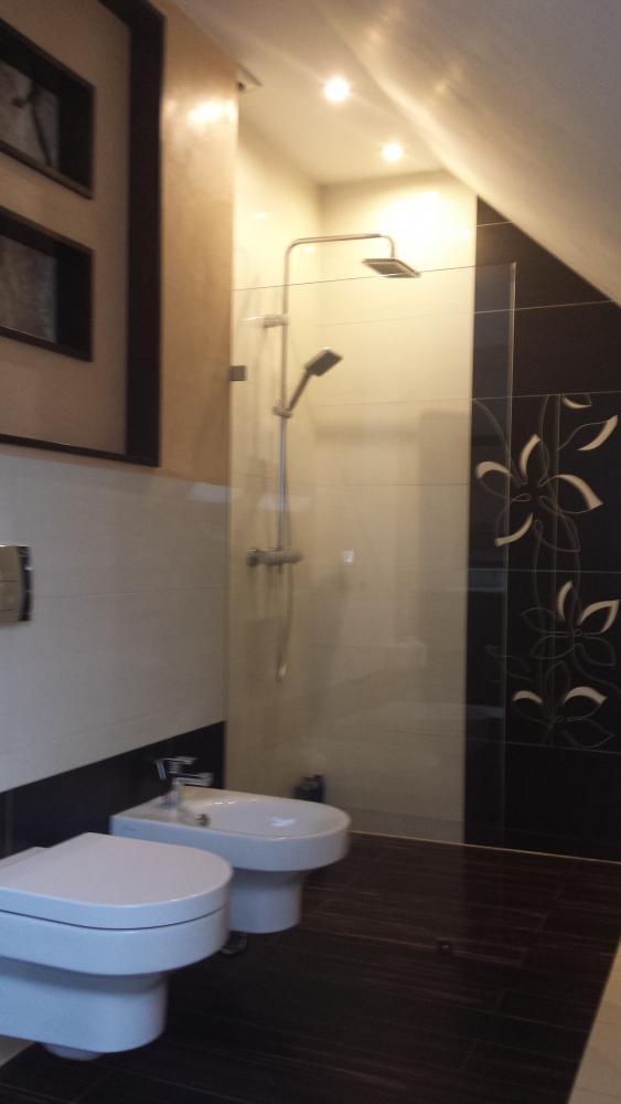 duża łazienka z gwieździstym niebem, zdjęcie 9