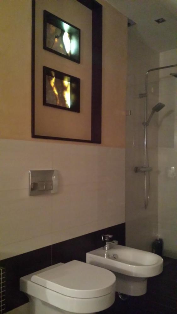 duża łazienka z gwieździstym niebem, zdjęcie 7