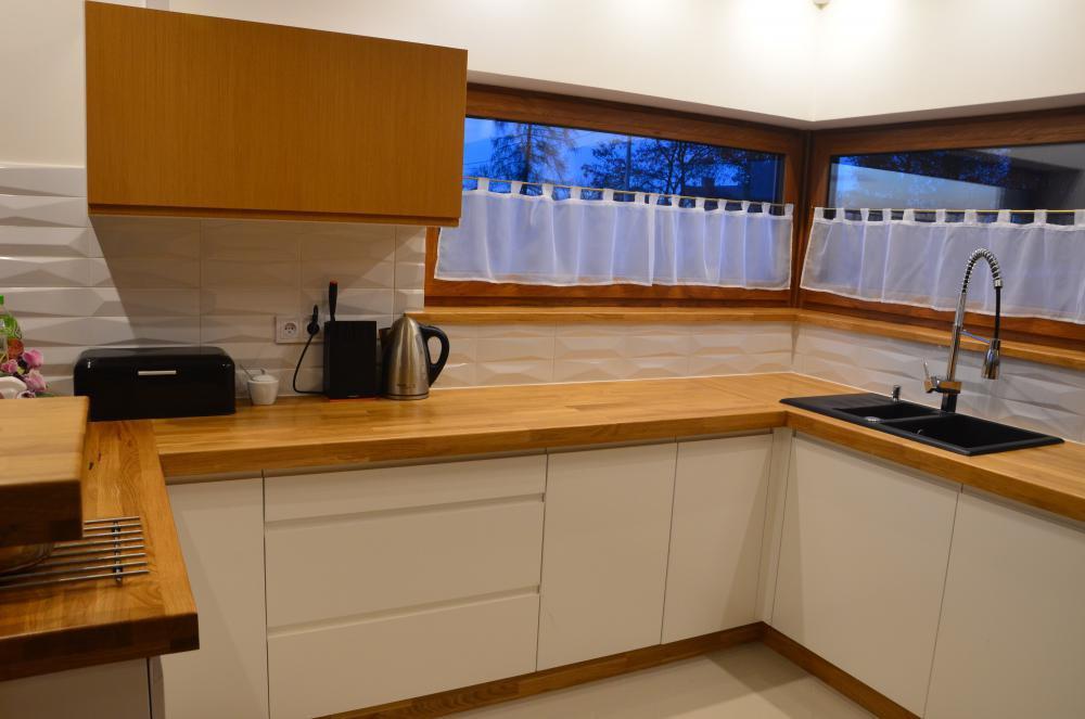  Nowoczesna biała kuchnia, zdjęcie 3