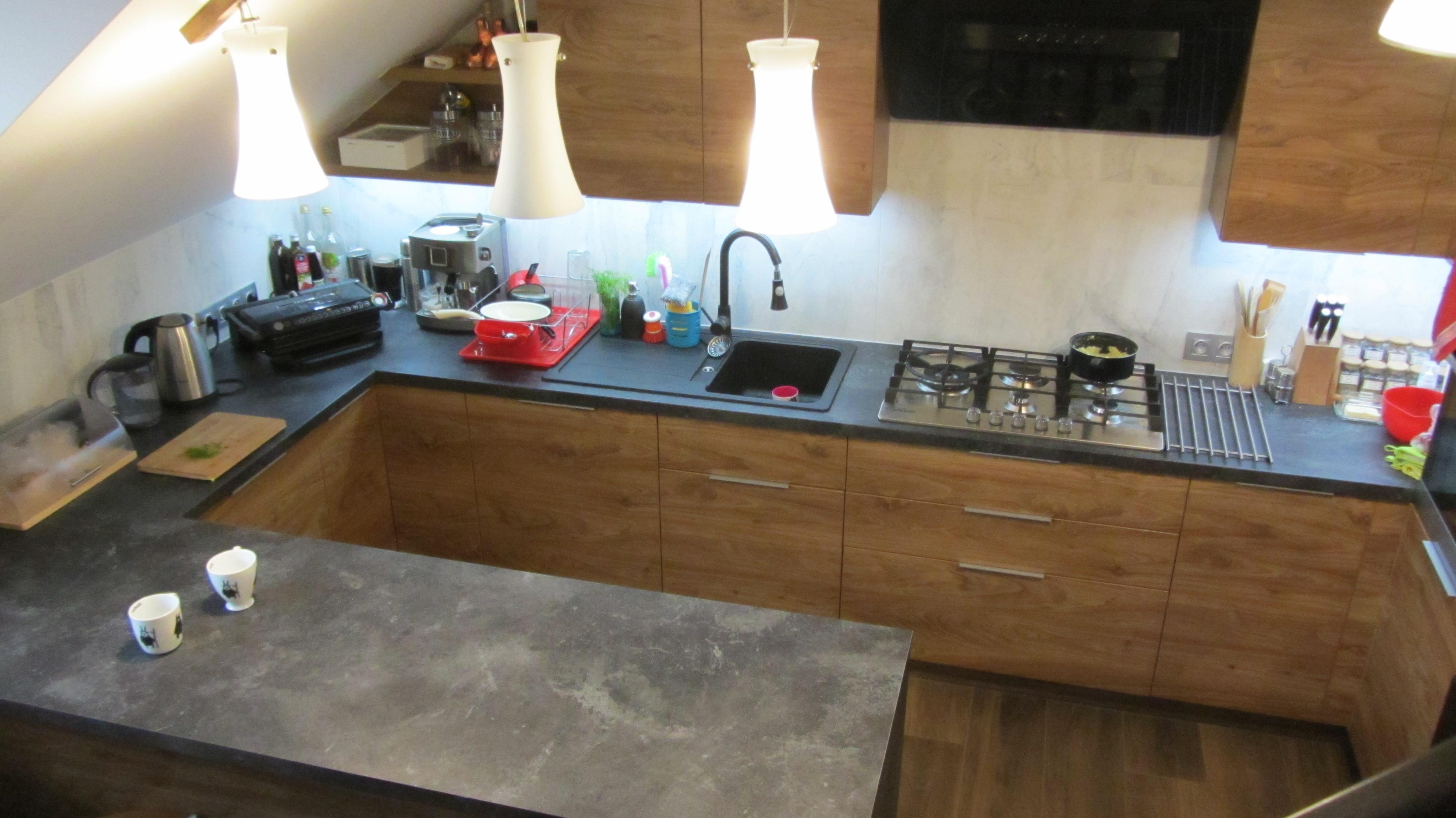 Przytulna kuchnia drewno, zdjęcie 3