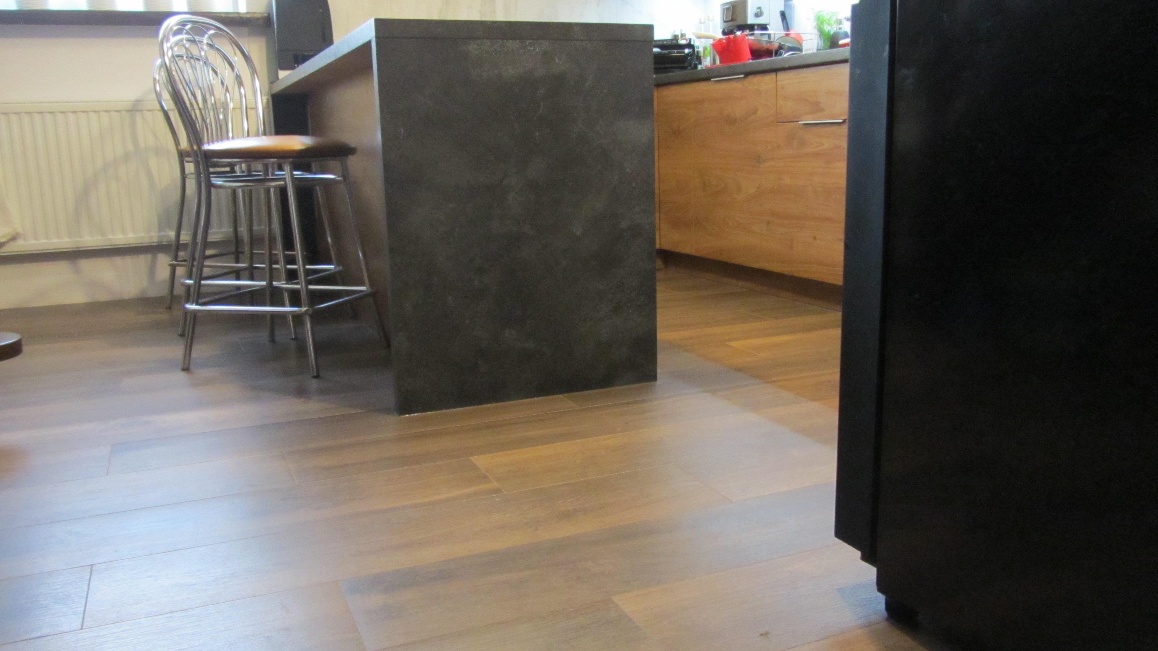 Przytulna kuchnia drewno, zdjęcie 6