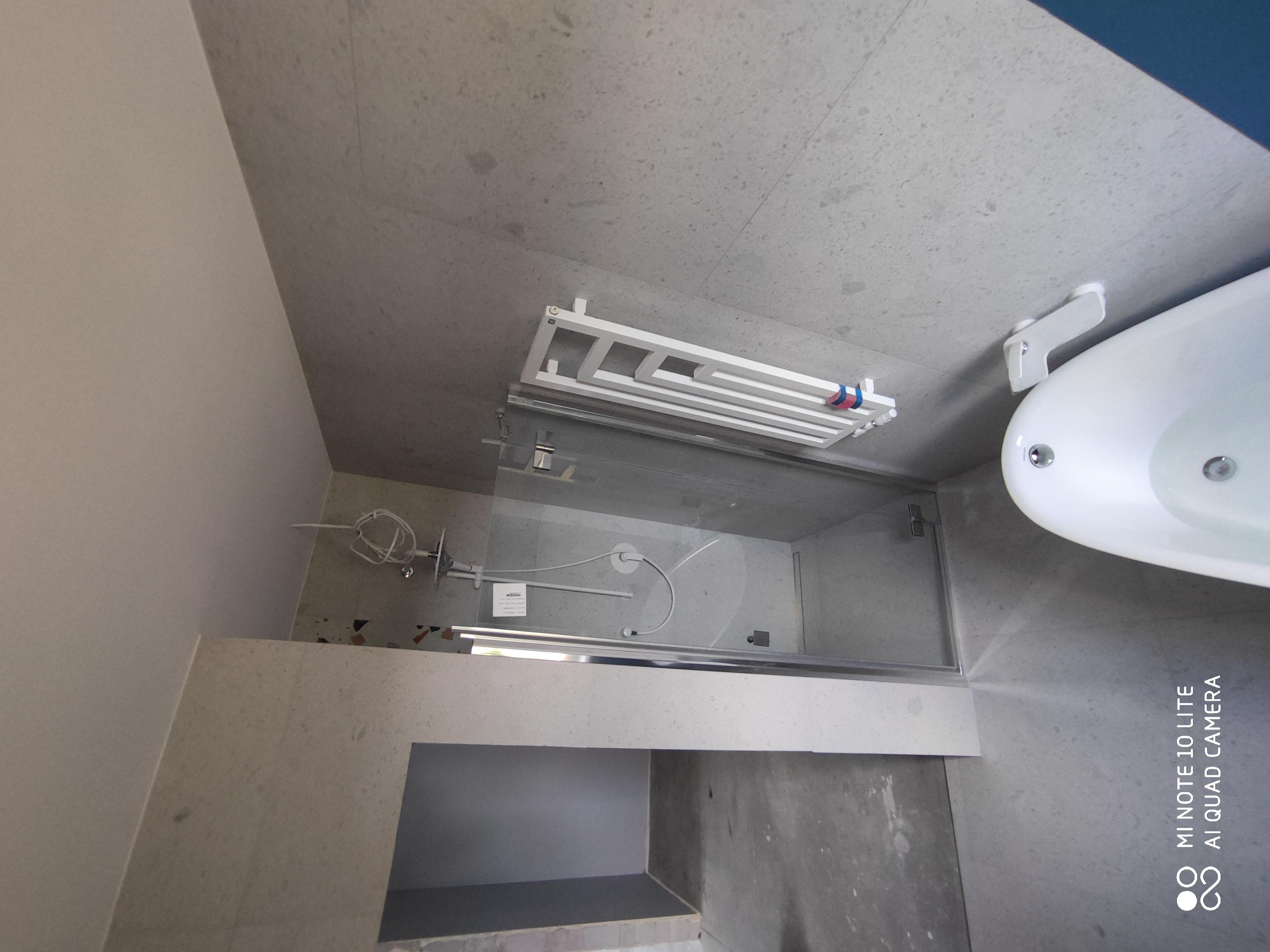 ŁAZIENKA 2, zdjęcie 2