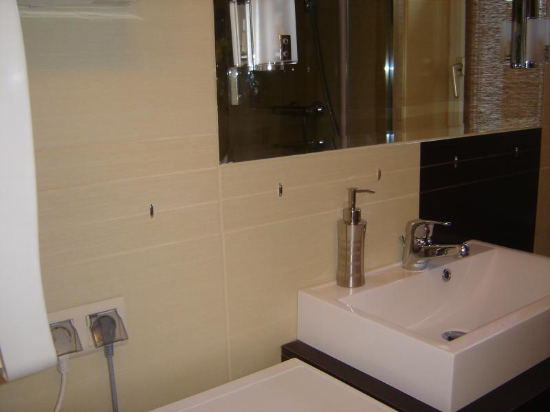 mała łazienka, zdjęcie 9