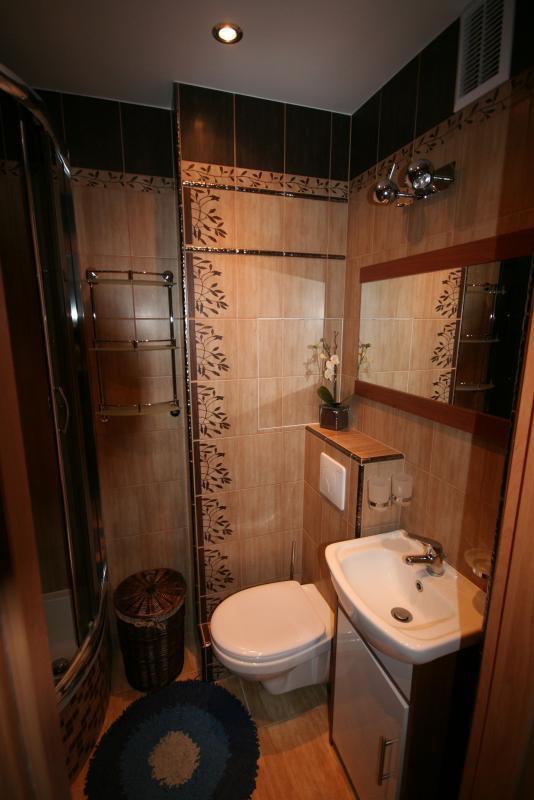 Mała łazienka "IROKO", zdjęcie 5