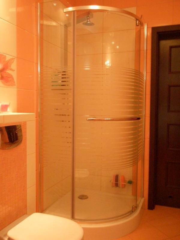 Łazienka pomarańczowa, zdjęcie 1