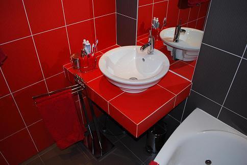 Niewielka, ale pełna namiętności łazienka, zdjęcie 3