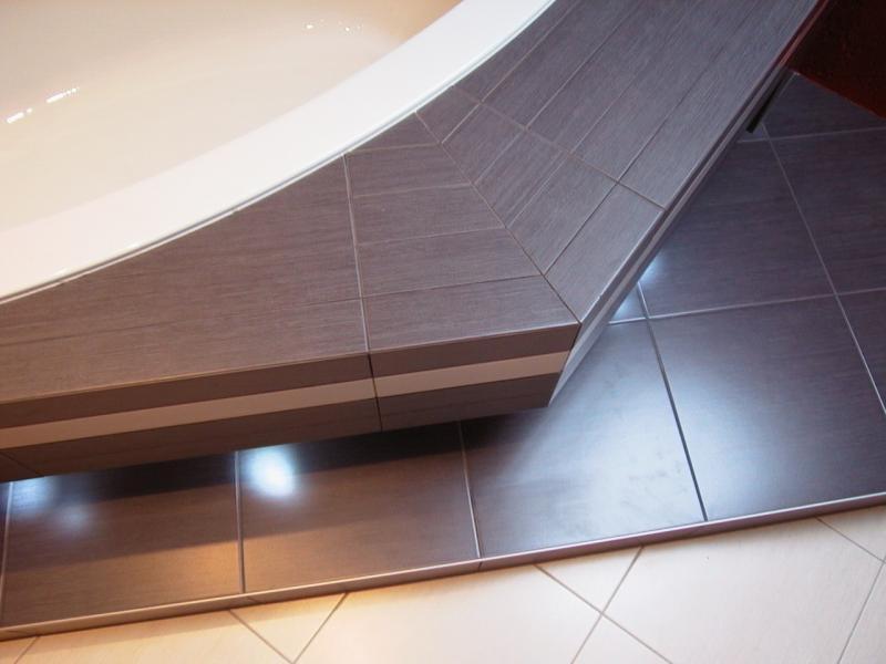 no more beige../Azteca Elements, zdjęcie 2