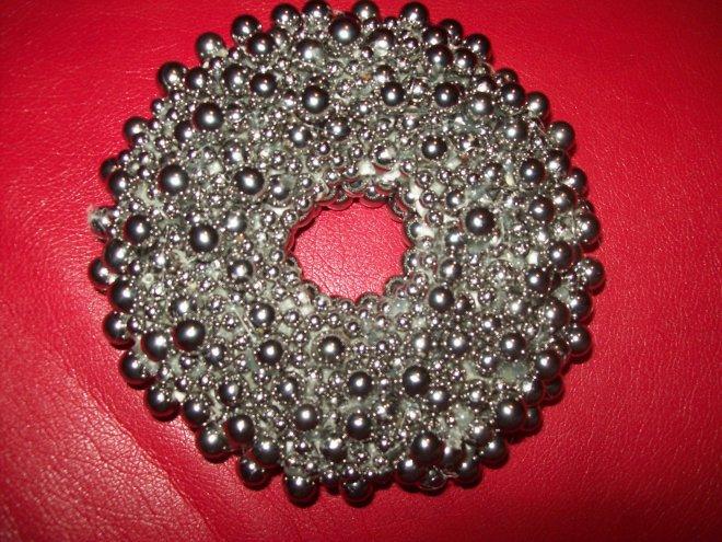 Srebrny wianek świąteczny