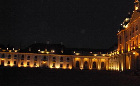 Pałac Branickich nocą, zdjęcie 1