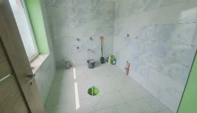 Wirtualna wizualizacja AI - Geotiles ONI Pearl gres Super poler rektyfikowany 60x120  na ścianie