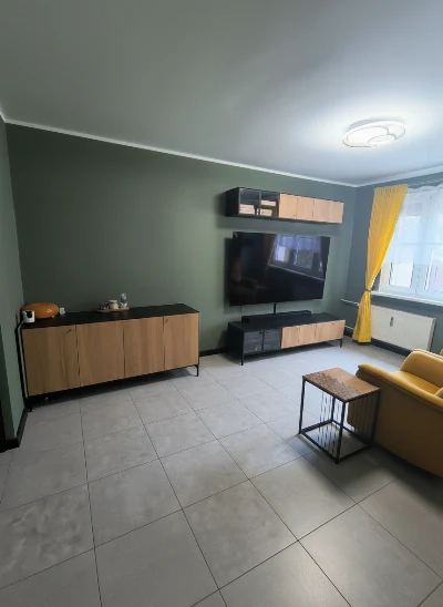 Wirtualna wizualizacja AI - Atem Atlas Grey gres rektyfikowany 60x60  na podłodze