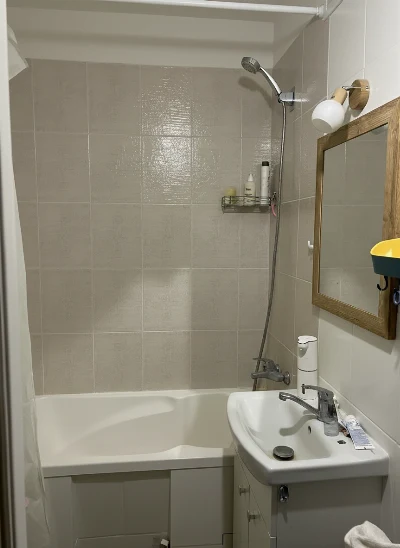 Wirtualna wizualizacja AI - Peronda Pasadena Taupe płytka ścienna 7.5x30 (21103)  na ścianie