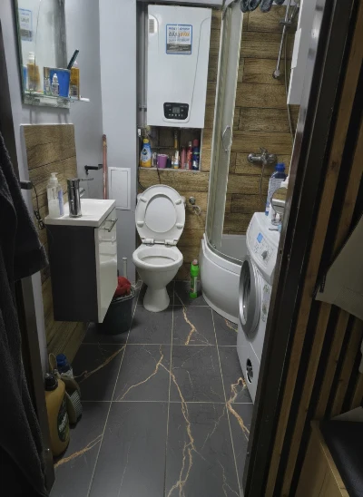 Wirtualna wizualizacja AI - Proceramica Grigio Luna gres mat rektyfikowany 60x120  na podłodze